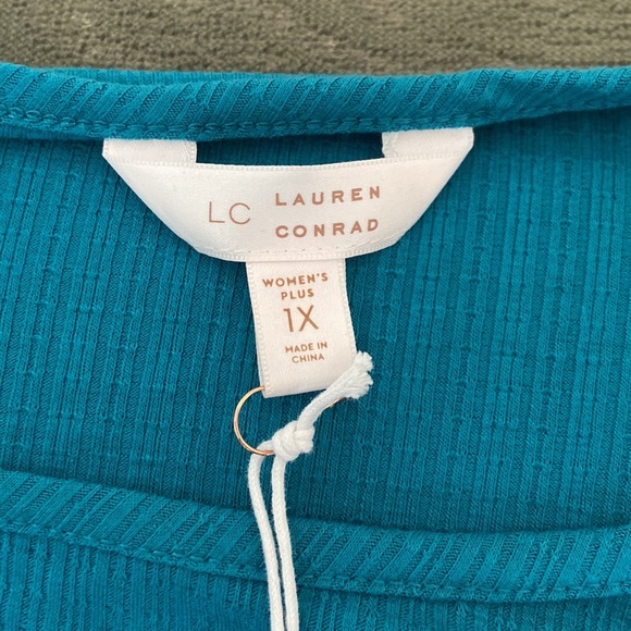 Woman’s top, from Lauren Conrad. New. 1X - Picture 3 of 7